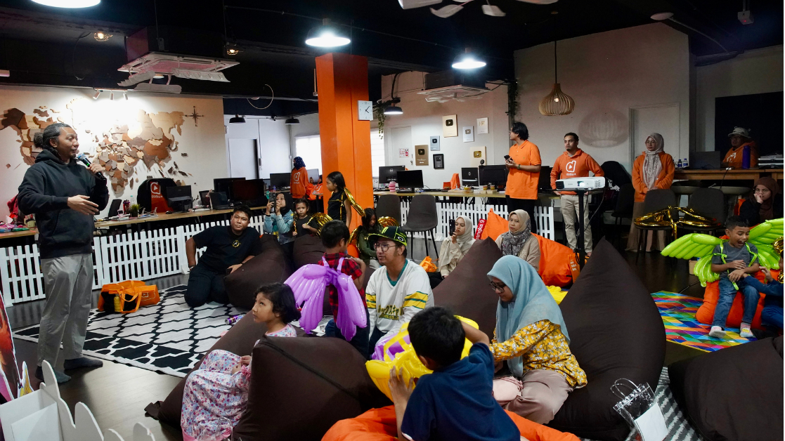 Durioo office with kids