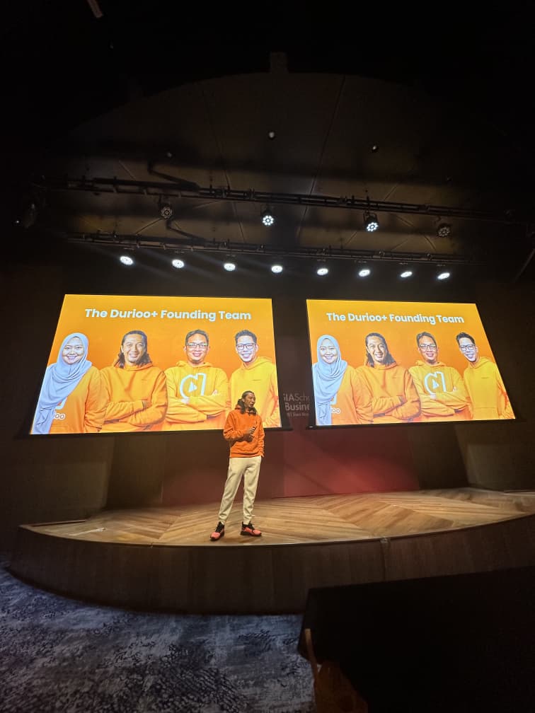 Sinan, Nuown, Awank and Fadly, the founding four of Durioo+, on stage